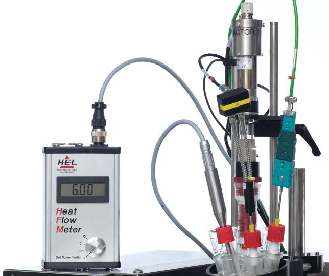 Heat flow meter for real-time calorimetry on AutoLAB reactors